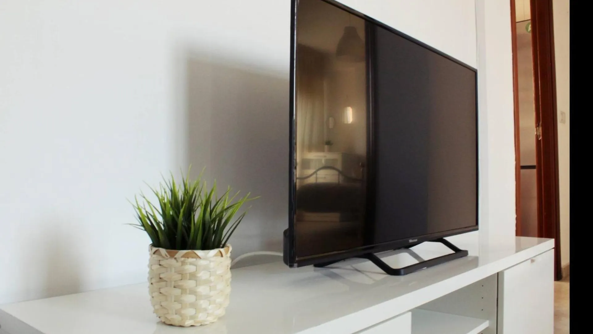 Centrico Y Luminoso Apartamento En Malaga Capital アパート